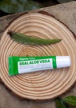 Load image into Gallery viewer, Farm stay lip balm