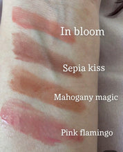 Load image into Gallery viewer, SHEGLAM Pout-Perfect Shine Lip Plumper- Moisturizing Plumping Solid Lip Gloss
